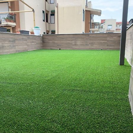 Le Rocce Nere Aparthotel Giardini Naxos Ngoại thất bức ảnh