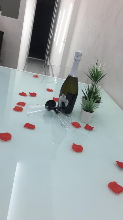 Le Rocce Nere Aparthotel Giardini Naxos Ngoại thất bức ảnh